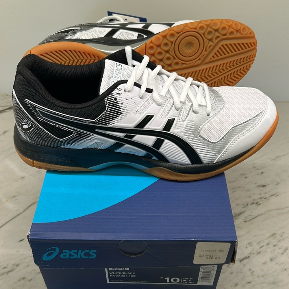 Brand new ASICS GEL-ROCKET 9